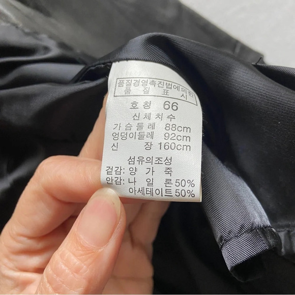 Classic Black sheepskin button leather jacket Sz S/M 17"PTP - Picture 6 of 10